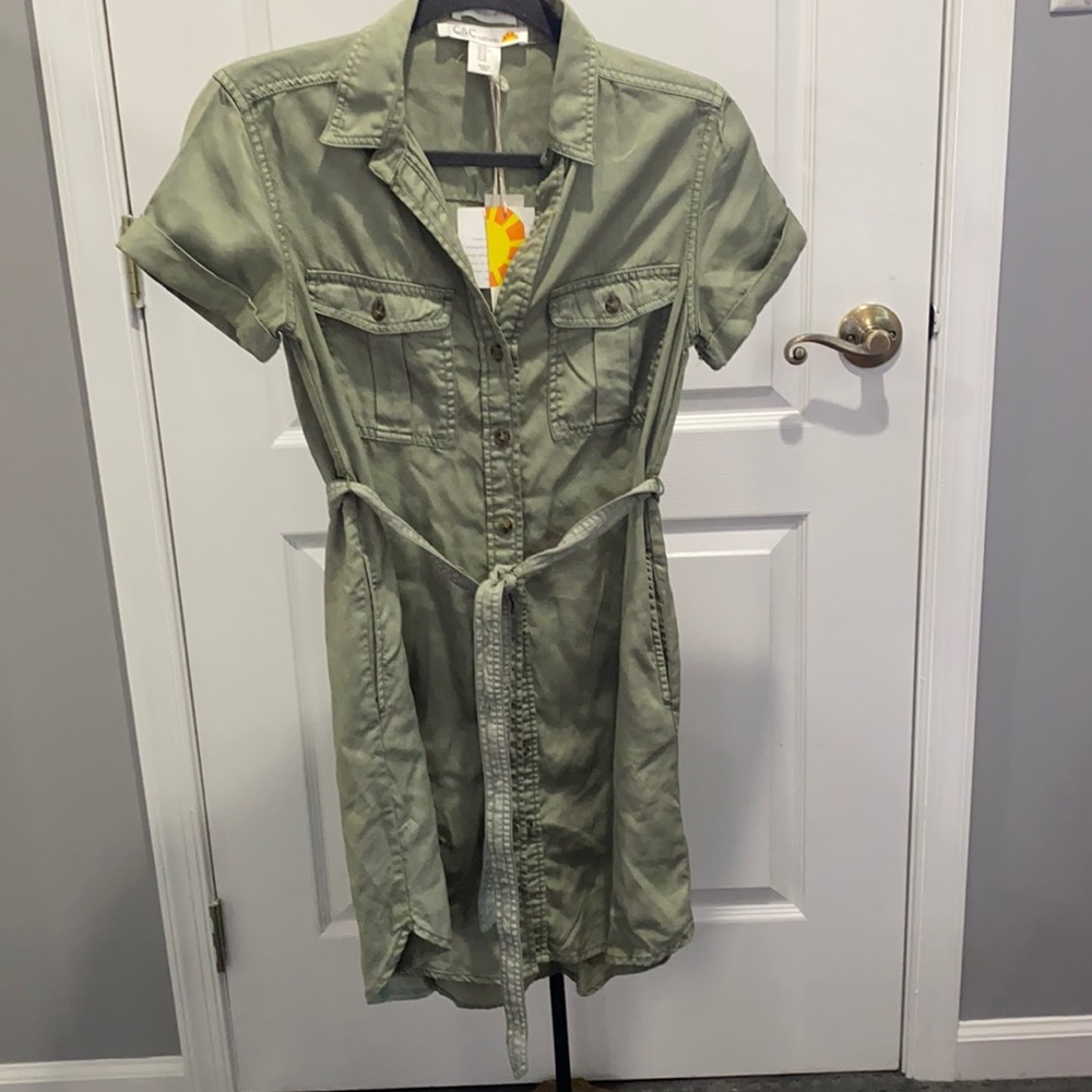 Super cute shirt dress